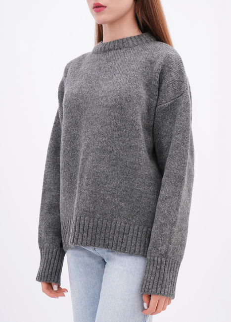 Жіночий сірий светр EQUILIBRI артикул W342 054 000 Anthracite FW2025 Фото ракурс 3 - Жіночий сірий светр EQUILIBRI артикул W342 054 000 Anthracite FW2025