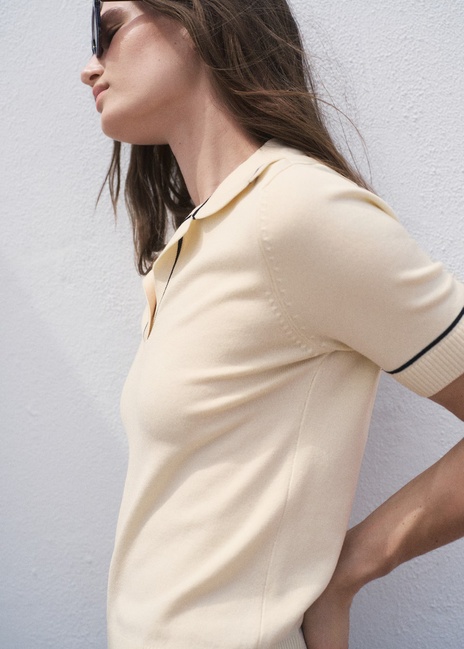 Женский молочный джемпер Mango артикул 17062916 05 1 season Фото ракурс 3 - Женский молочный джемпер Mango артикул 17062916 05 1 season