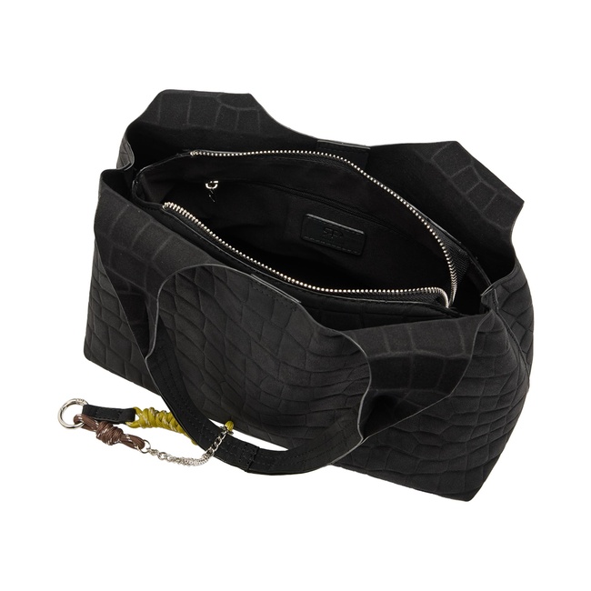 Жіноча чорна сумка Parfois артикул 240660 _BK FW2025 Фото ракурс 4 - Жіноча чорна сумка Parfois артикул 240660 _BK FW2025