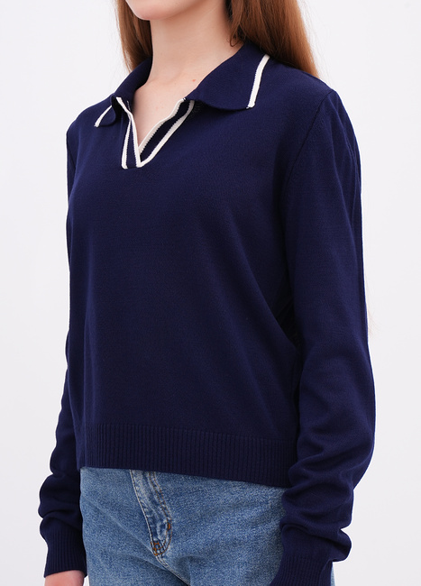 Фото ракурс 3 - Жіноча синя футболка поло EQUILIBRI артикул W314 014 000 NAVY BLUE FW2025