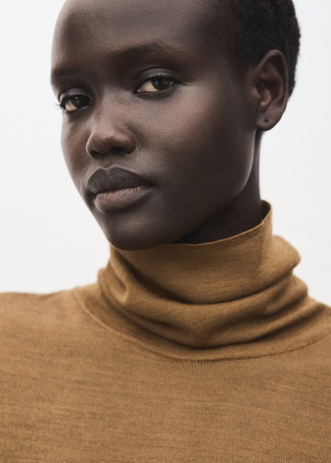 Фото ракурс 4 - Женский бежевый джемпер Mango артикул 17005850 16 1 season