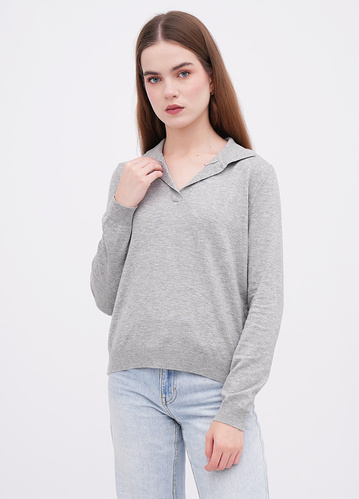 Фото ракурс 1 - Жіноча сіра футболка поло EQUILIBRI артикул BW314001 000 Grey FW2025