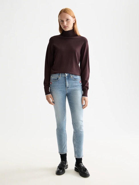 Женский коричневый свитер SCOTCH & SODA артикул U9B00825T U290 FW2025 Фото ракурс 3 - Женский коричневый свитер SCOTCH & SODA артикул U9B00825T U290 FW2025