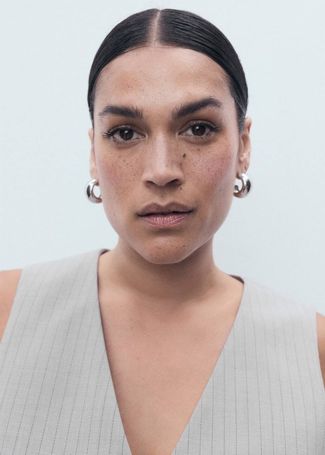 Фото ракурс 6 - Жіночий сірий жилет Mango артикул 17024121 92 1 season