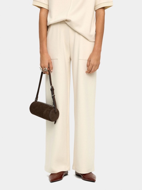 Жіночі молочні штани Parfois артикул 240327 _EC FW2025 Фото ракурс 1 - Жіночі молочні штани Parfois артикул 240327 _EC FW2025