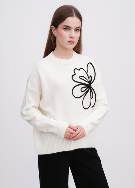 Фото ракурс 1 - Жіночий молочний светр EQUILIBRI артикул W342 071 000 MILK FW2025
