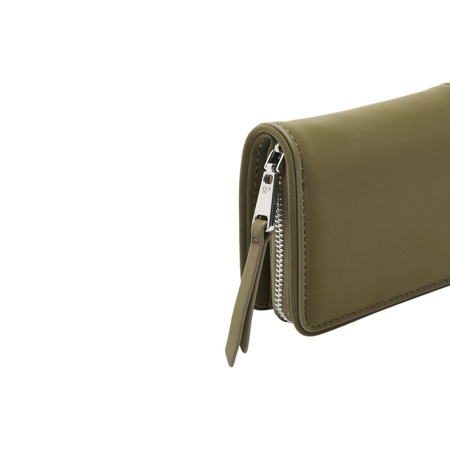 Женский зеленый кошелёк Parfois артикул 239260 _GN FW2025 Фото ракурс 3 - Женский зеленый кошелёк Parfois артикул 239260 _GN FW2025