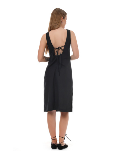 Фото ракурс 2 - Жіноча чорна сукня EQUILIBRI артикул W452 089 000 Black SS2025