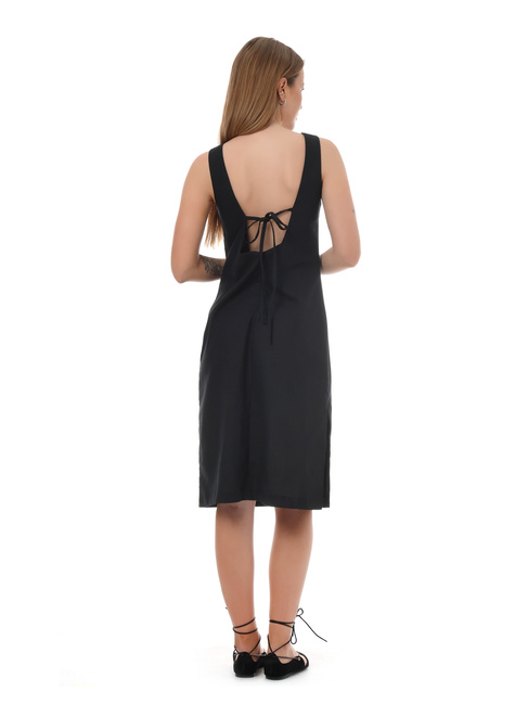 Женское черное платье EQUILIBRI артикул W452 089 000 Black SS2025 Фото ракурс 2 - Женское черное платье EQUILIBRI артикул W452 089 000 Black SS2025