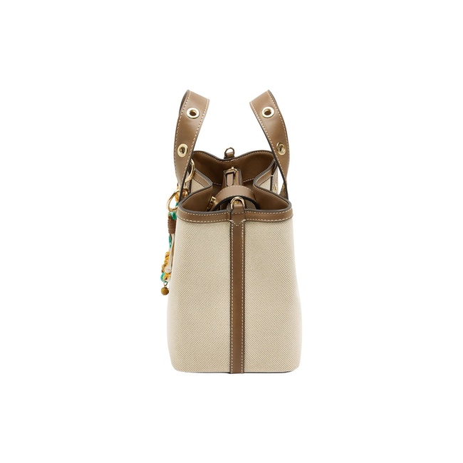 Жіноча молочна сумка Parfois артикул 232583 _EC FW2025 Фото ракурс 3 - Жіноча молочна сумка Parfois артикул 232583 _EC FW2025