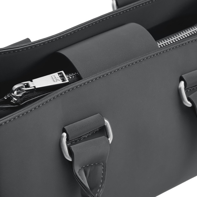 Фото ракурс 3 - Женская черная сумка Parfois артикул 241002 _BK FW2025