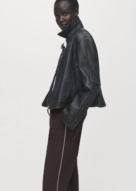 Женские коричневые брюки Mango артикул 17077904 32 1 season Фото ракурс 4 - Женские коричневые брюки Mango артикул 17077904 32 1 season