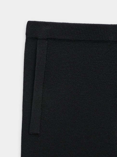 Фото ракурс 5 - Женские черные штаны Parfois артикул 235346 _BK FW2025