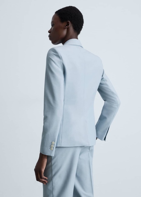 Фото ракурс 2 - Женский голубой пиджак Mango артикул 87063292 50 8 season