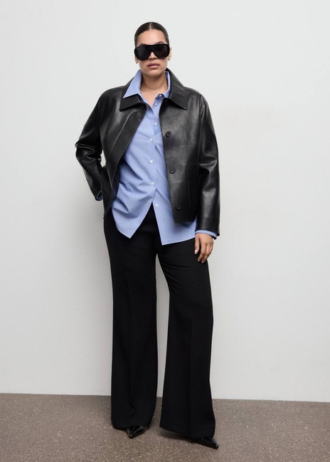 Жіноча блакитна сорочка Mango артикул 27041275 50 2 season Фото ракурс 5 - Жіноча блакитна сорочка Mango артикул 27041275 50 2 season