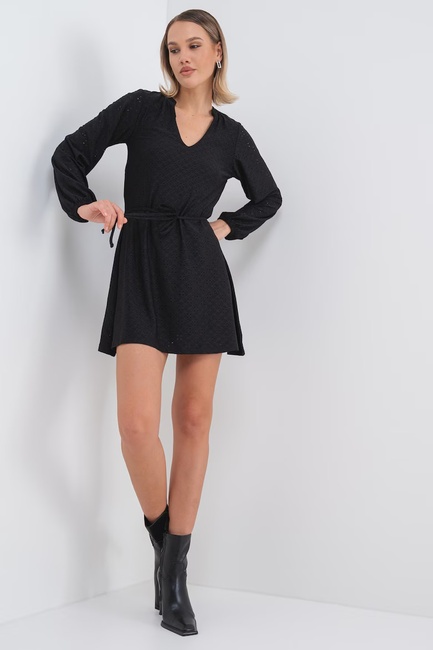 Жіноча чорна сукня Only артикул 15354580 Black FW2025 Фото ракурс 3 - Жіноча чорна сукня Only артикул 15354580 Black FW2025