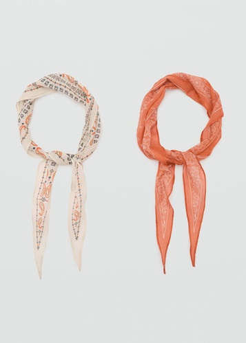 Фото ракурс 1 - Женский молочный шарф Mango артикул 17042543 05 1 season