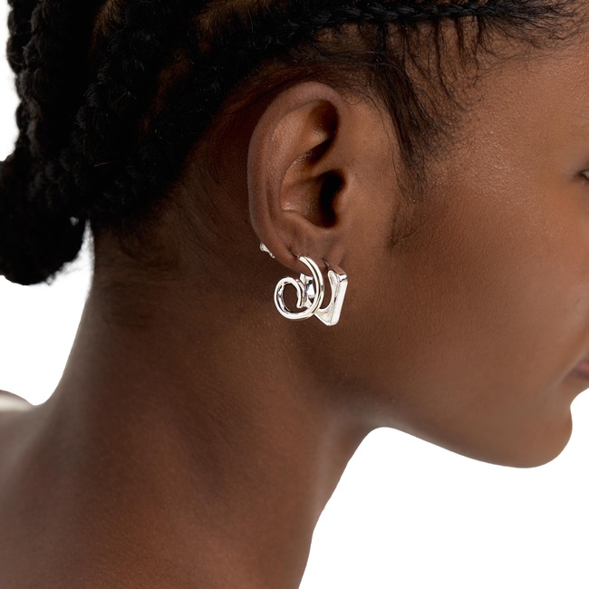 Женские серебряные серьги Parfois артикул 237516 _MM FW2025 Фото ракурс 4 - Женские серебряные серьги Parfois артикул 237516 _MM FW2025
