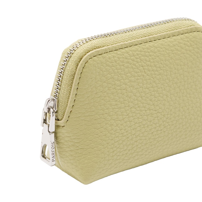 Женский зеленый кошелёк Parfois артикул 237638 _GN FW2025 Фото ракурс 3 - Женский зеленый кошелёк Parfois артикул 237638 _GN FW2025