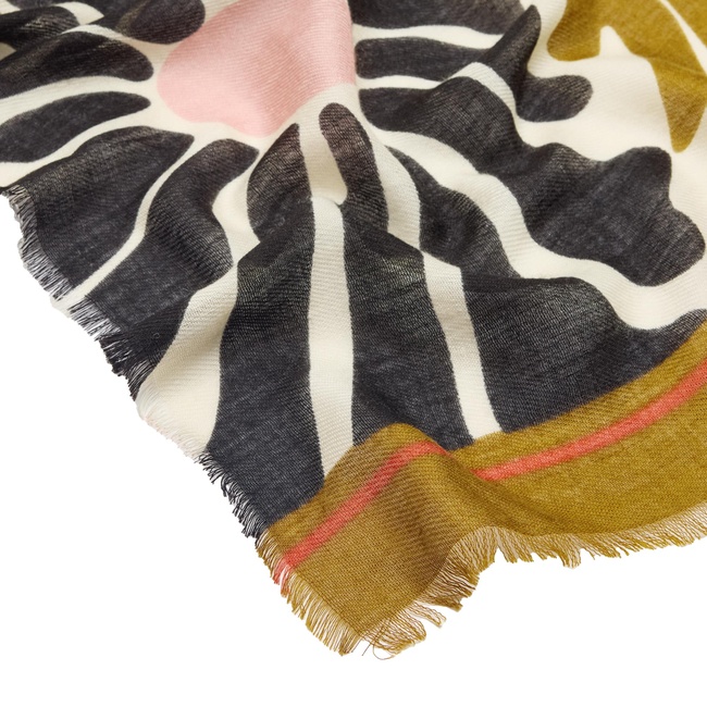 Жіночий різнокольоровий шарф Parfois артикул 243168 _DM SS2026 Фото ракурс 3 - Жіночий різнокольоровий шарф Parfois артикул 243168 _DM SS2026