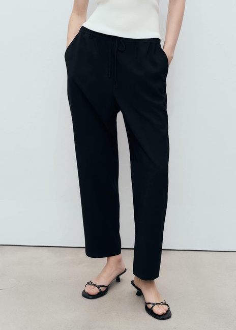 Жіночі чорні брюки Mango артикул 17091171 99 1 season Фото ракурс 1 - Жіночі чорні брюки Mango артикул 17091171 99 1 season