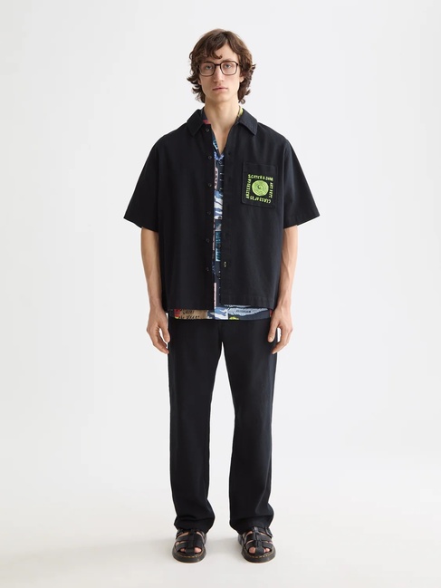 Мужская черная рубашка SCOTCH & SODA артикул 181878 001 FW2025 Фото ракурс 3 - Мужская черная рубашка SCOTCH & SODA артикул 181878 001 FW2025