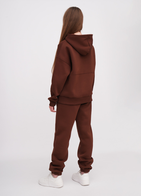 Жіноче коричневe худі EQUILIBRI артикул W291 049 100 CINNAMON FW2025 Фото ракурс 4 - Жіноче коричневe худі EQUILIBRI артикул W291 049 100 CINNAMON FW2025