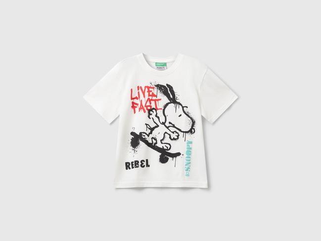 Белая футболка для мальчиков Benetton артикул 3X1SG10JW.P 074 25A Фото ракурс 1 - Белая футболка для мальчиков Benetton артикул 3X1SG10JW.P 074 25A