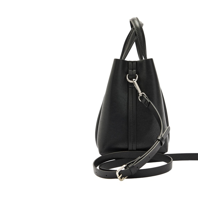 Фото ракурс 3 - Жіноча чорна сумка Parfois артикул 241874 _BK SS2026