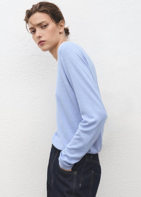 Фото ракурс 3 - Жіночий блакитний джемпер Mango артикул 17005817 50 1 season