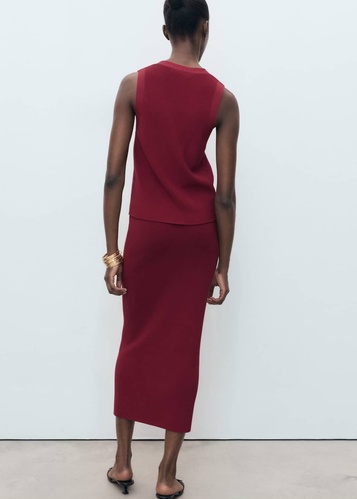 Фото ракурс 2 - Женская бордовая юбка Mango артикул 17074098 77 1 season