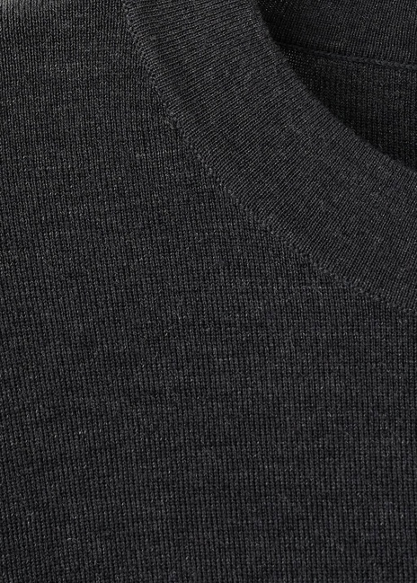 Женский серый джемпер Mango артикул 27051192 94 2 season Фото ракурс 5 - Женский серый джемпер Mango артикул 27051192 94 2 season