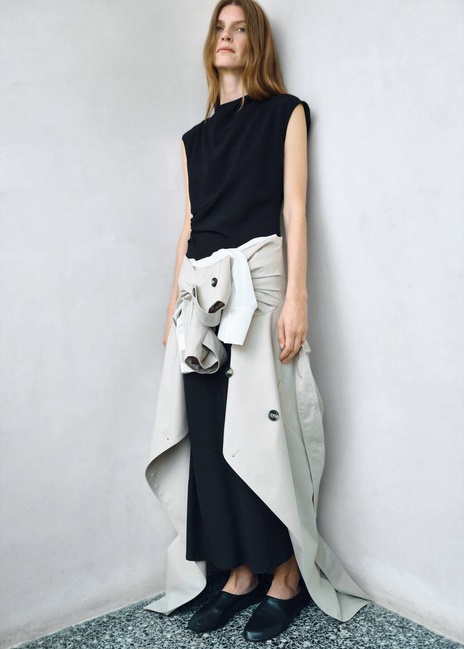 Женское черное платье Mango артикул 17044087 99 1 season Фото ракурс 6 - Женское черное платье Mango артикул 17044087 99 1 season