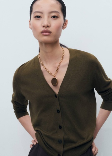 Фото ракурс 1 - Жіночий хакі кардиган Mango артикул 17065803 37 1 season