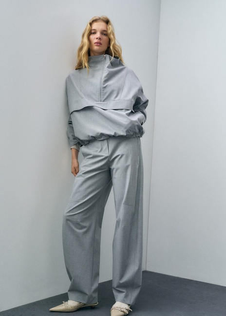 Женские серые брюки Mango артикул 87022542 92 8 season Фото ракурс 5 - Женские серые брюки Mango артикул 87022542 92 8 season