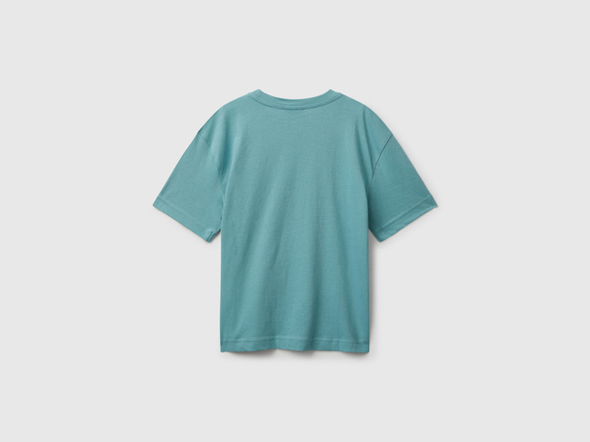 Бірюзова футболка для хлопчиків Benetton артикул 3X1SC10PN.G 33K 25A Фото ракурс 2 - Бірюзова футболка для хлопчиків Benetton артикул 3X1SC10PN.G 33K 25A