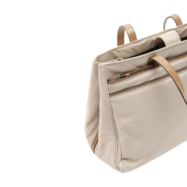 Фото ракурс 3 - Женская молочная сумка Parfois артикул 236809 _EC FW2025