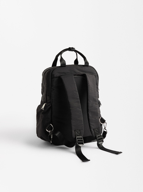 Фото ракурс 2 - Жіночий чорний рюкзак Parfois артикул 227844 _BK SS2025