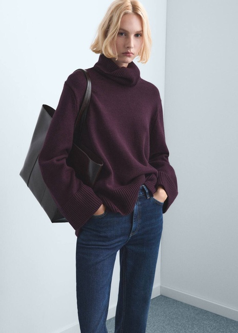 Женские синие джинсы Mango артикул 27011237 TO 2 season Фото ракурс 4 - Женские синие джинсы Mango артикул 27011237 TO 2 season