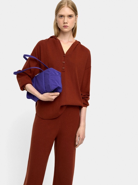 Жіночий коричневий светр Parfois артикул 238088 _BR FW2025 Фото ракурс 1 - Жіночий коричневий светр Parfois артикул 238088 _BR FW2025