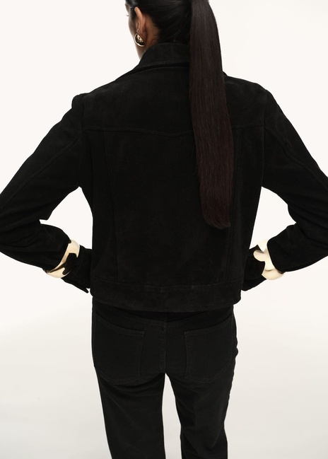Женский черный жакет Mango артикул 17045788 99 1 season Фото ракурс 2 - Женский черный жакет Mango артикул 17045788 99 1 season