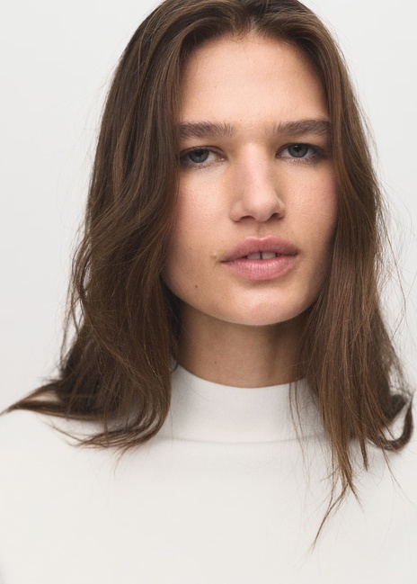 Фото ракурс 4 - Женский молочный джемпер Mango артикул 17005811 05 1 season