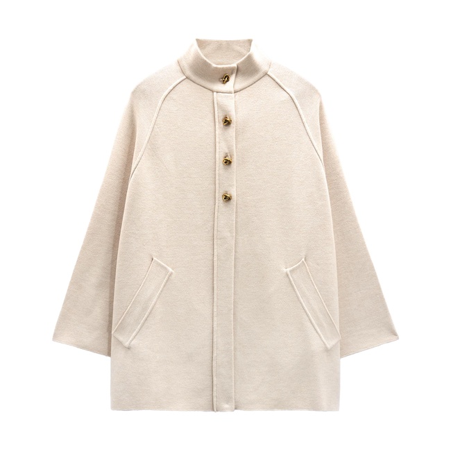 Женское коричневое пончо Parfois артикул 237350 _CA FW2025 Фото ракурс 1 - Женское коричневое пончо Parfois артикул 237350 _CA FW2025