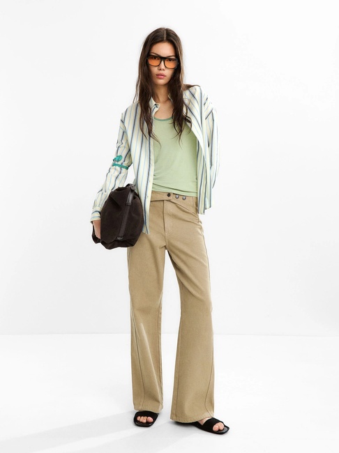 Фото ракурс 3 - Жіноча молочна сорочка Parfois артикул 231331 _BM SS2025