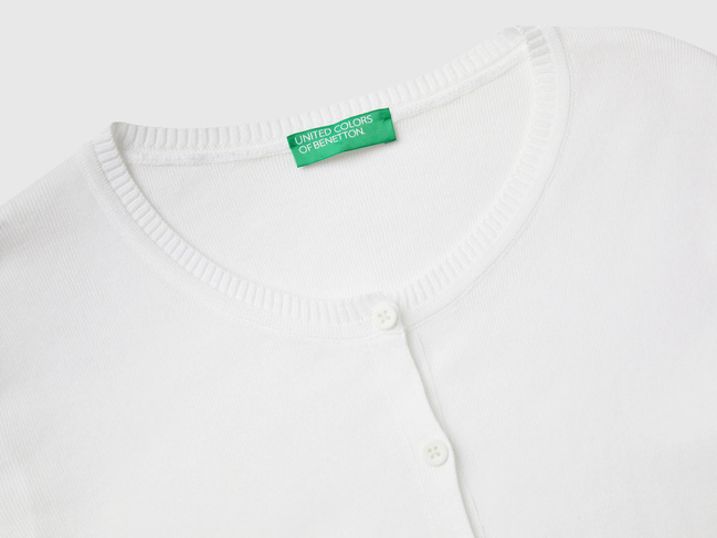 Женский белый кардиган Benetton артикул 1091D5558 101 25A Фото ракурс 4 - Женский белый кардиган Benetton артикул 1091D5558 101 25A