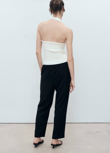 Фото ракурс 2 - Жіночі чорні брюки Mango артикул 17091171 99 1 season