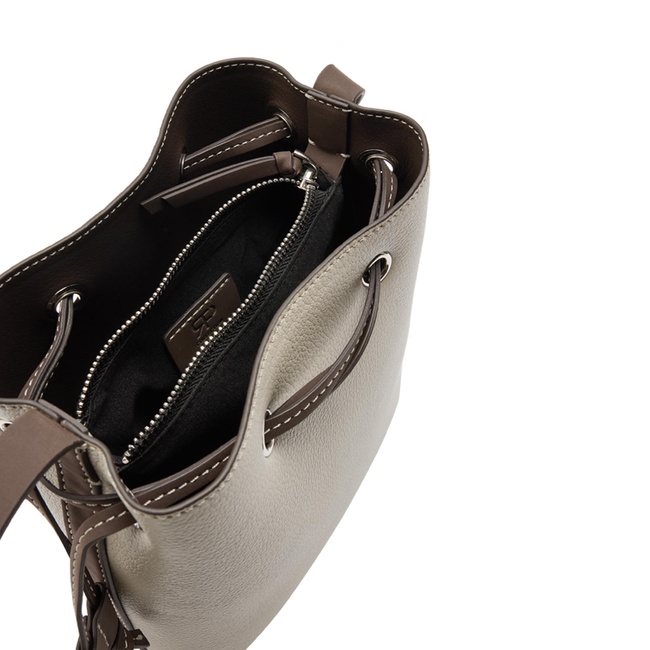 Фото ракурс 4 - Женская молочная сумка Parfois артикул 241701 _EC SS2026