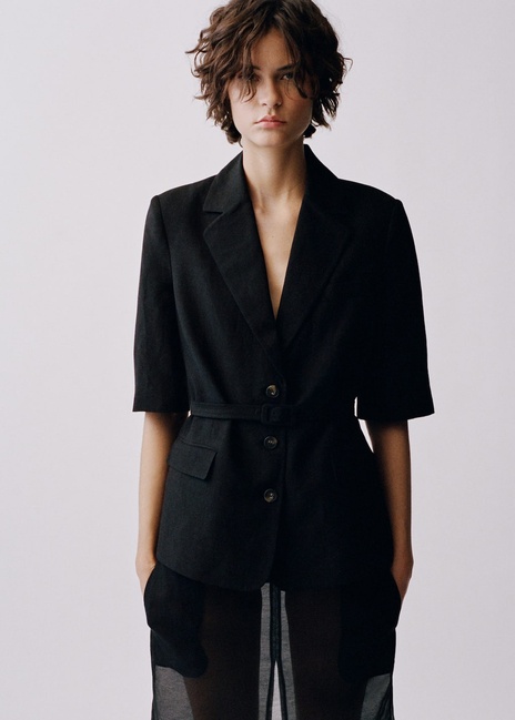 Жіночий чорний пiджак Mango артикул 87057896 99 8 season Фото ракурс 4 - Жіночий чорний пiджак Mango артикул 87057896 99 8 season