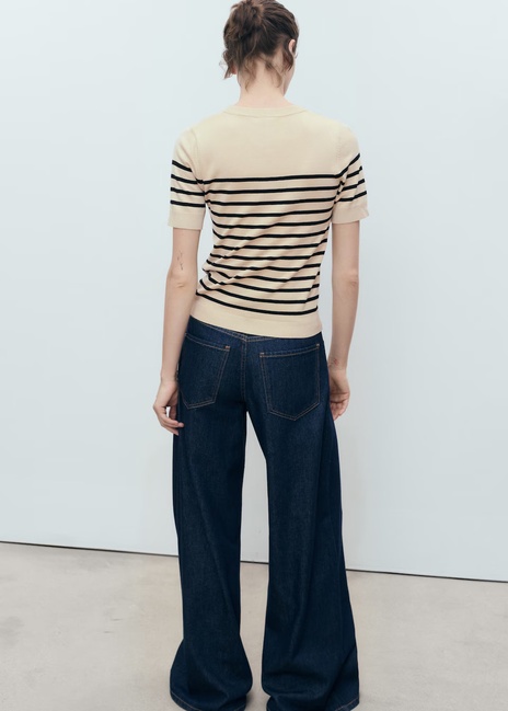 Жіночий бежевий джемпер Mango артикул 17091198 09 1 season Фото ракурс 2 - Жіночий бежевий джемпер Mango артикул 17091198 09 1 season