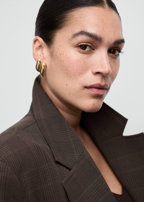 Женский коричневый пиджак Mango артикул 27071323 30 2 season Фото ракурс 6 - Женский коричневый пиджак Mango артикул 27071323 30 2 season